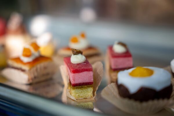 Sweet Petits Fours Degustation box